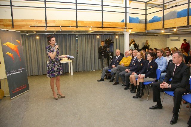 Елена Исинбаева представила в Волгограде свой благотворительный фонд