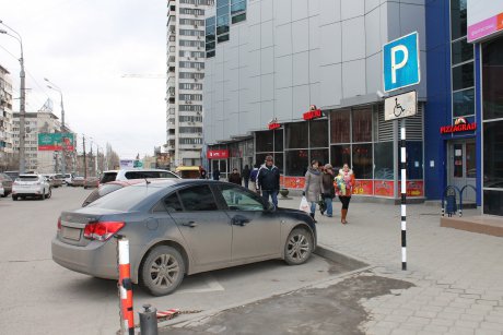 Активисты ОНФ Волгограда проверили парковки для инвалидов