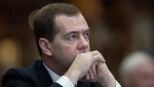 Д. Медведев провел в Сочи совещание по вопросам внутреннего туризма