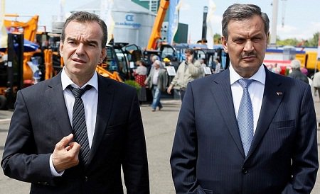 В. Кондратьев и вице-премьер Беларуси А. Калинин посетили выставку 
