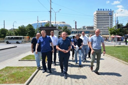 Привокзальную площадь в Ростове обещают благоустроить к осени