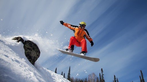 В Сочи прошел чемпионат страны среди инструкторов по сноуборду и горным лыжам