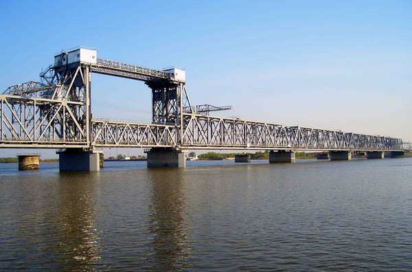 Новый мост в Астрахани необходимо поставить на федеральный бюджет