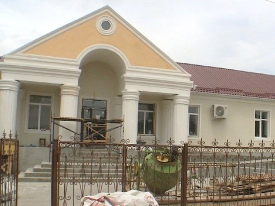 В Калмыкии возобновлен ремонт здания «Тюльпана»