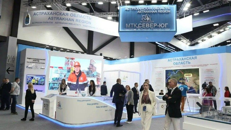 И. Бабушкин подвел итог ПМЭФ-2022 для Астраханской области