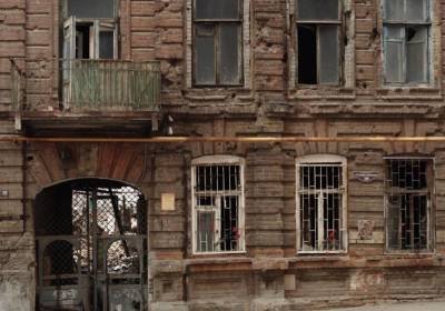 В Ростове снесут 12 аварийных домов, 18 сохранят
